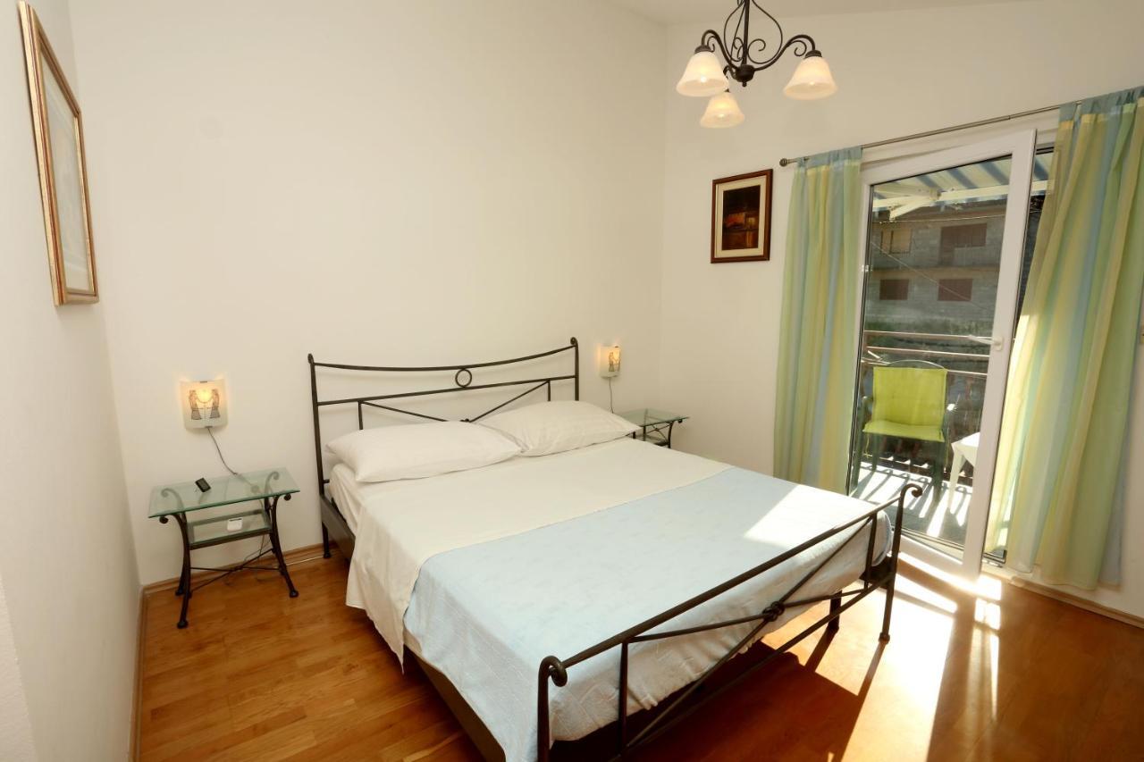 Apartments Sikirica Trogir Exterior foto